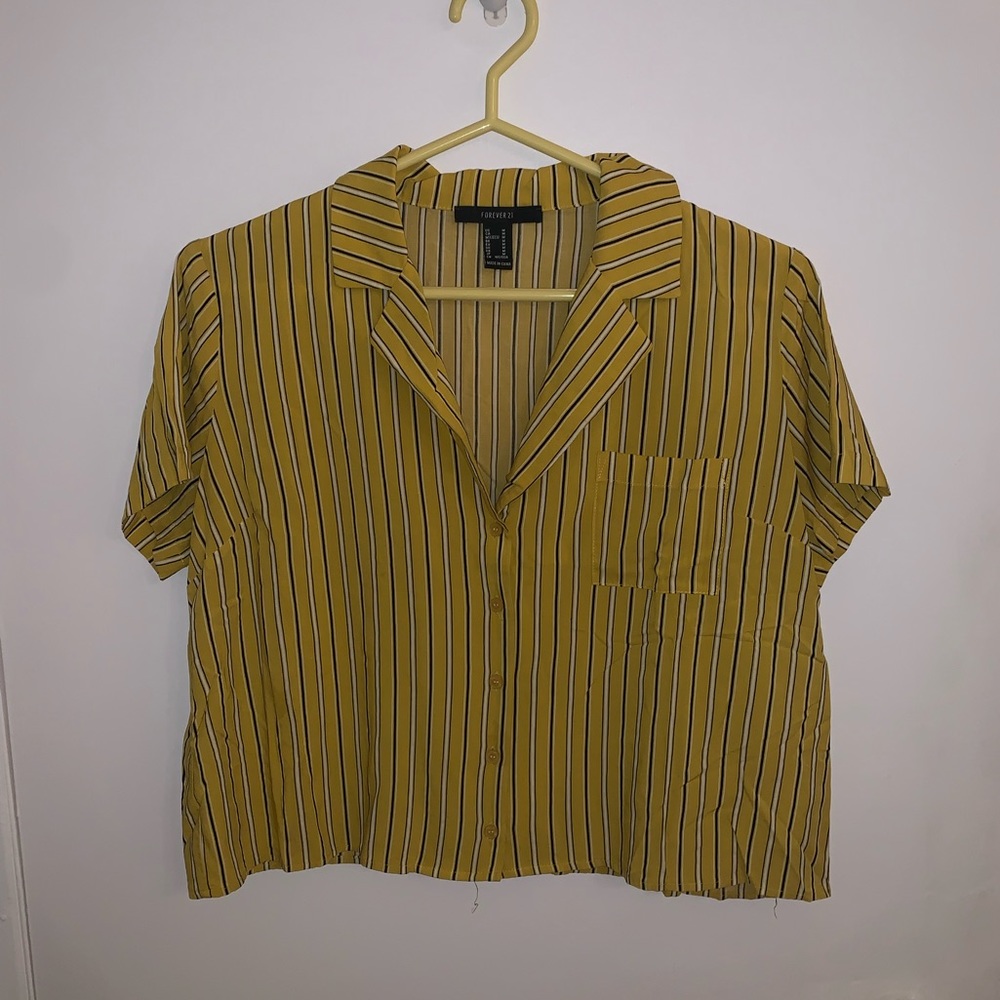 ⭐️HOST PICK⭐️ [M]👚F21 striped button up shirt